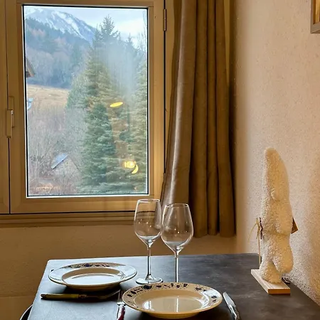 Au Calme Proche Du Centre De Barcelonette Апартаменты Барселоннет