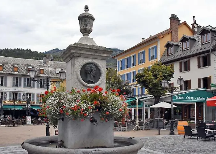 Au Calme Proche Du Centre De Barcelonette